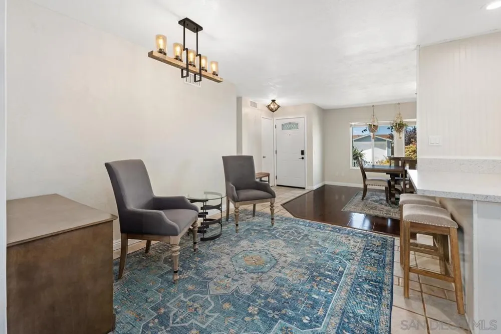 10277 Baroness Ave San Diego, CA 92126