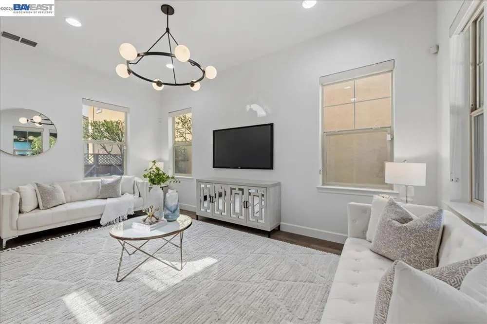 3135 Central Pkwy Dublin, CA 94568