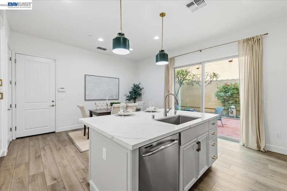 3135 Central Pkwy Dublin, CA 94568