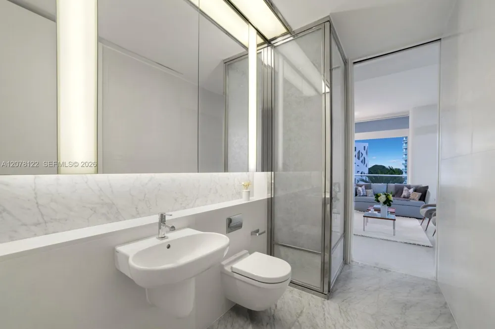 3315 Collins Ave #4C Miami Beach, FL 33140