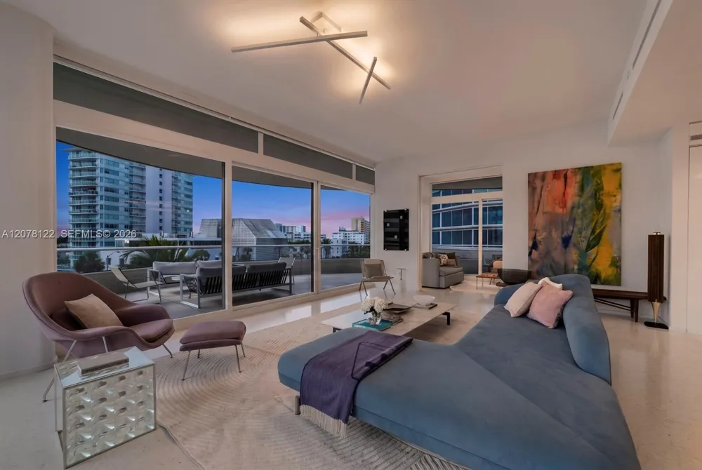 3315 Collins Ave #4C Miami Beach, FL 33140
