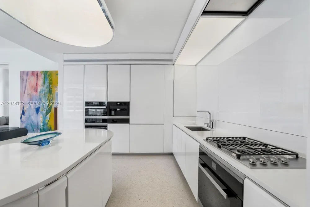 3315 Collins Ave #4C Miami Beach, FL 33140