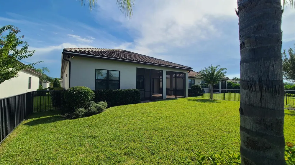 537 SE CRATHES STREET Port St. Lucie, FL 34984