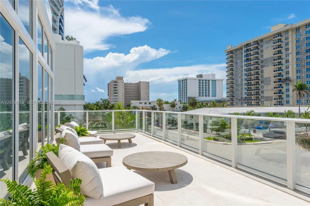 401 Birch Rd #415 Fort Lauderdale, FL 33304