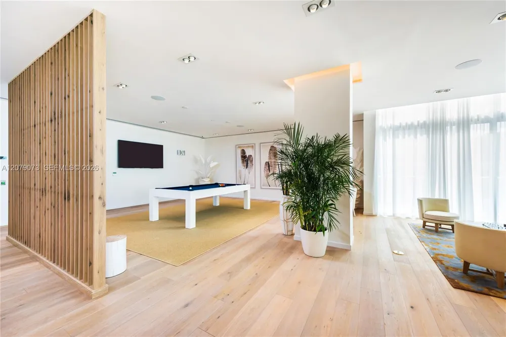 401 Birch Rd #415 Fort Lauderdale, FL 33304
