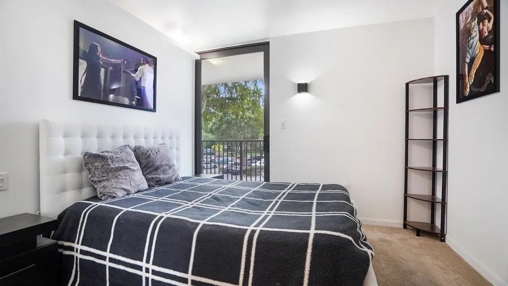 1201 River Reach Drive #202 Fort Lauderdale, FL 33315