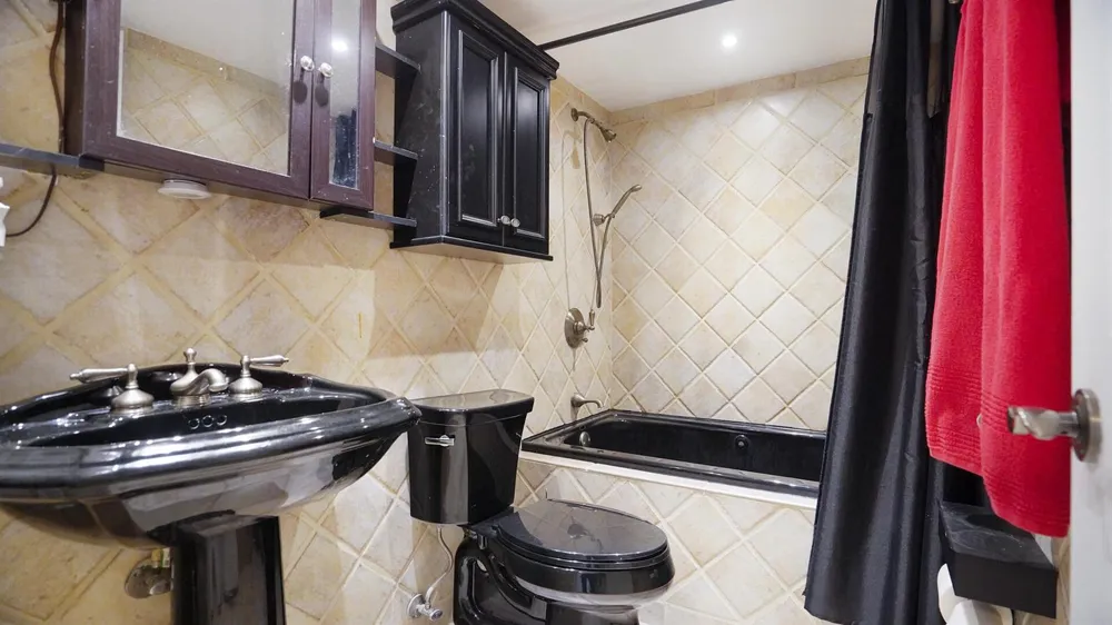 1201 River Reach Drive #202 Fort Lauderdale, FL 33315