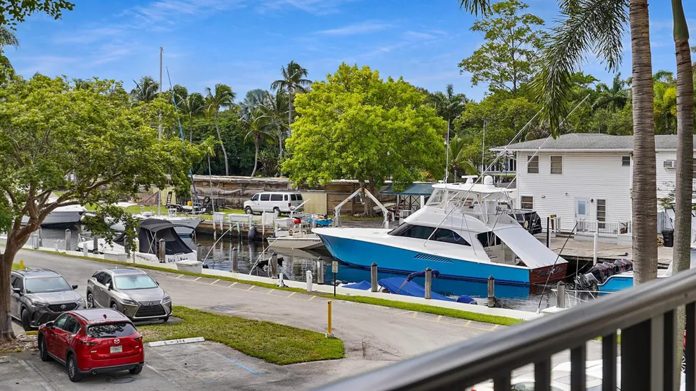 1201 River Reach Drive #202 Fort Lauderdale, FL 33315