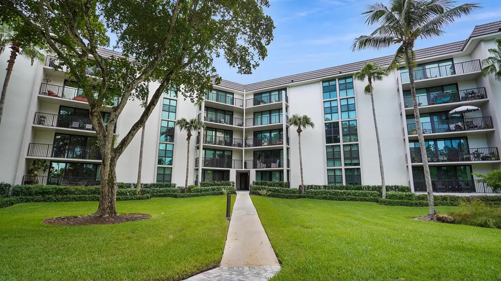 1201 River Reach Drive #202 Fort Lauderdale, FL 33315