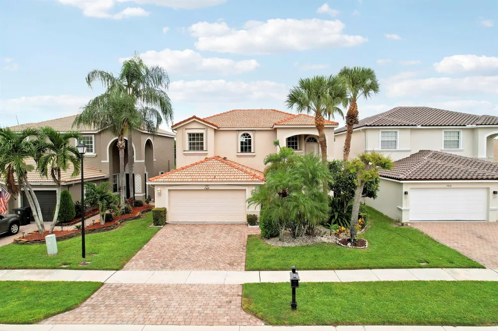 7428 VIA LURIA Lake Worth, FL 33467