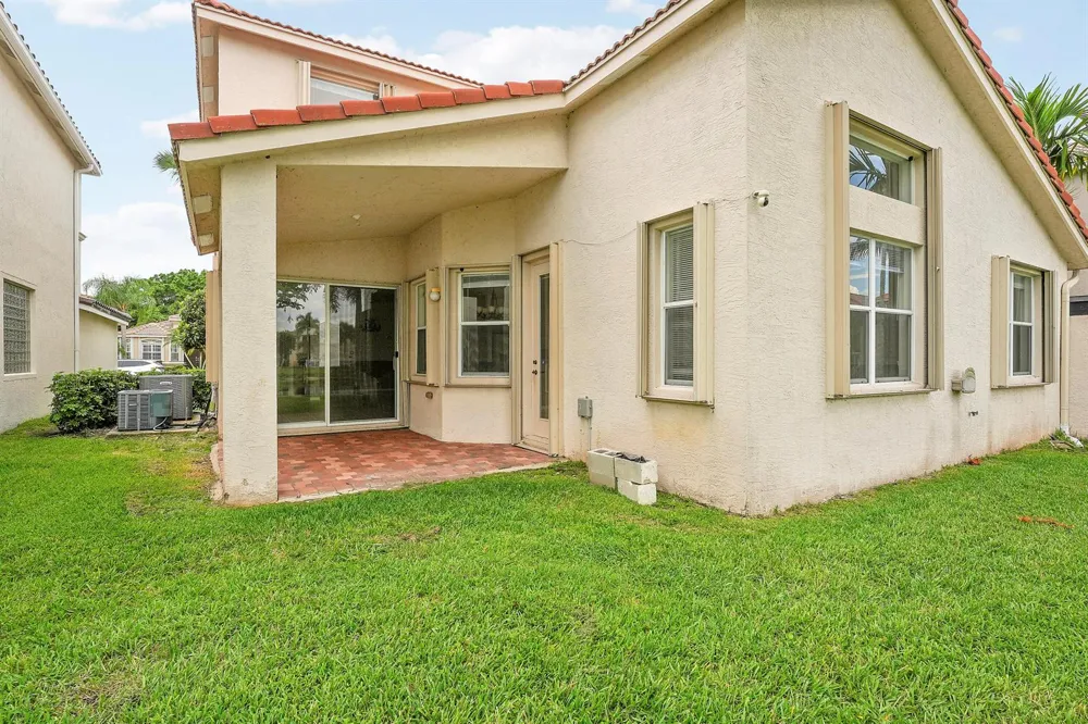 7428 VIA LURIA Lake Worth, FL 33467