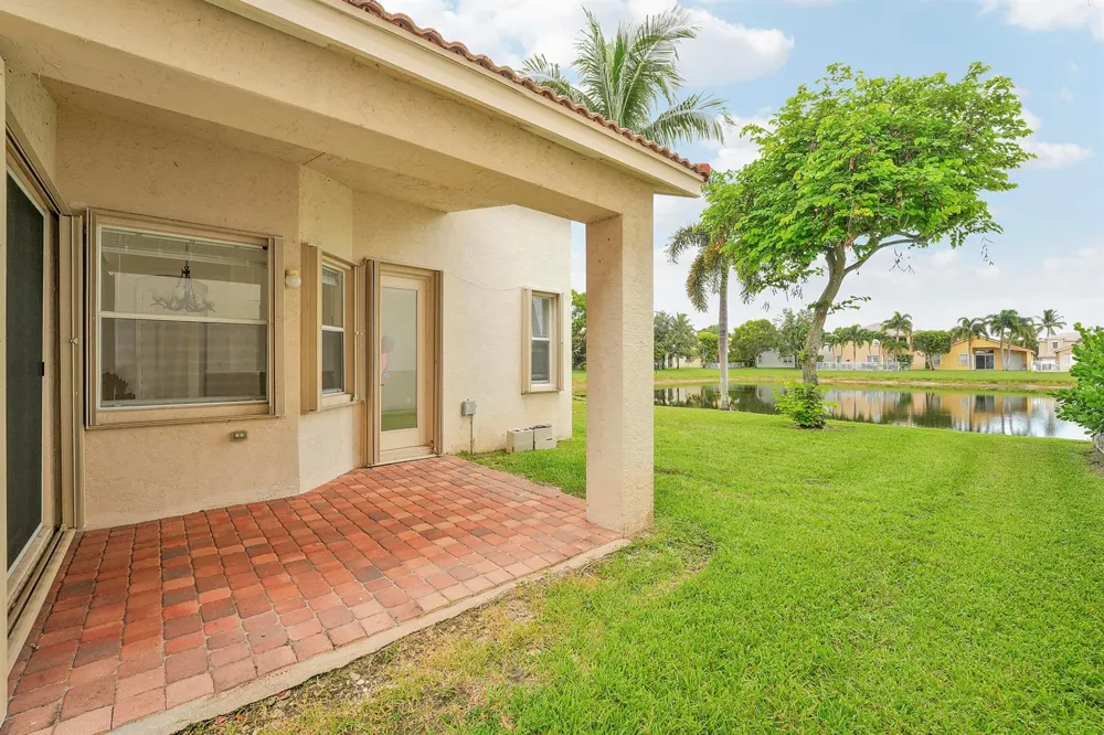 7428 VIA LURIA Lake Worth, FL 33467