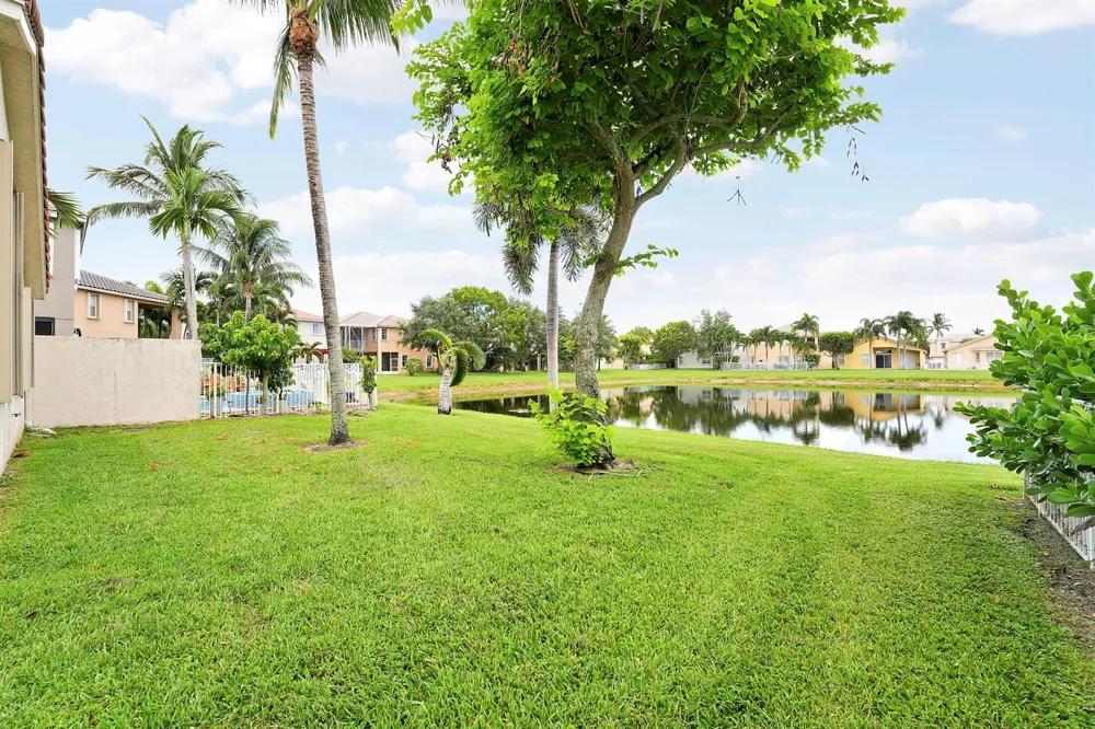 7428 VIA LURIA Lake Worth, FL 33467