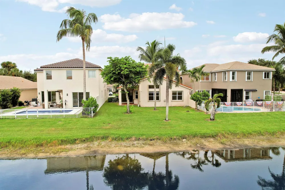 7428 VIA LURIA Lake Worth, FL 33467