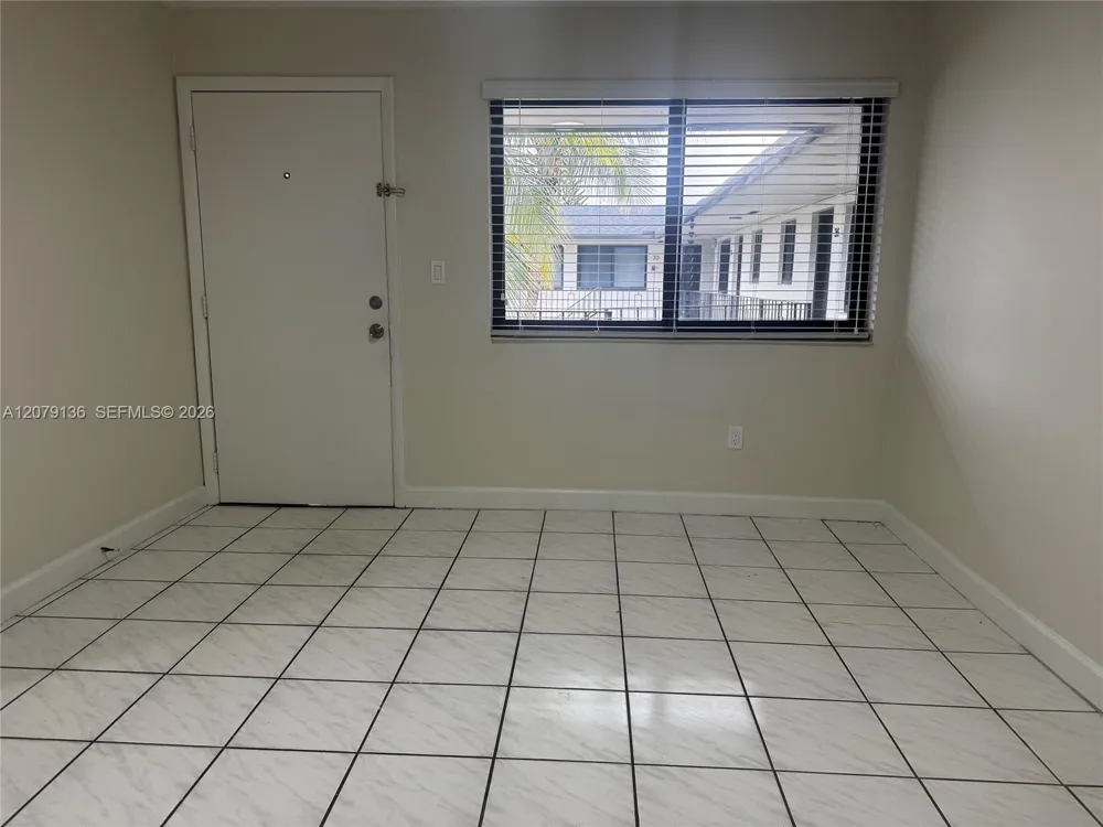 1310 W 29th St #39 Hialeah, FL 33012