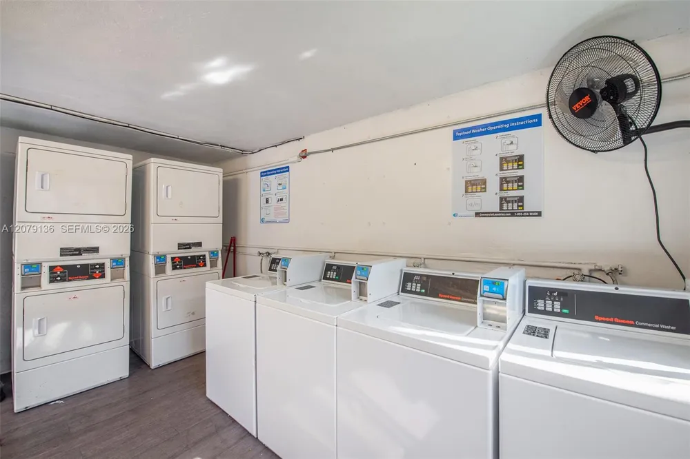 1310 W 29th St #39 Hialeah, FL 33012