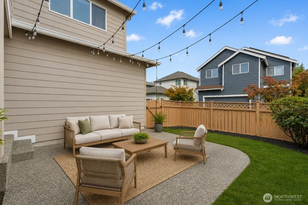 6522 W Crest View Loop SE Snoqualmie, WA 98065