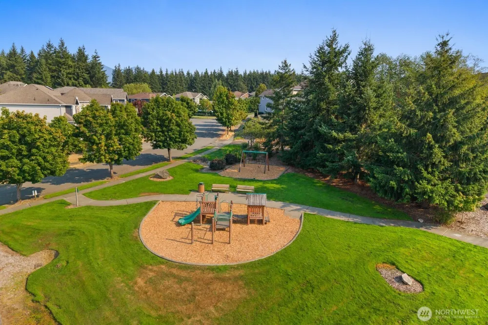 6522 W Crest View Loop SE Snoqualmie, WA 98065