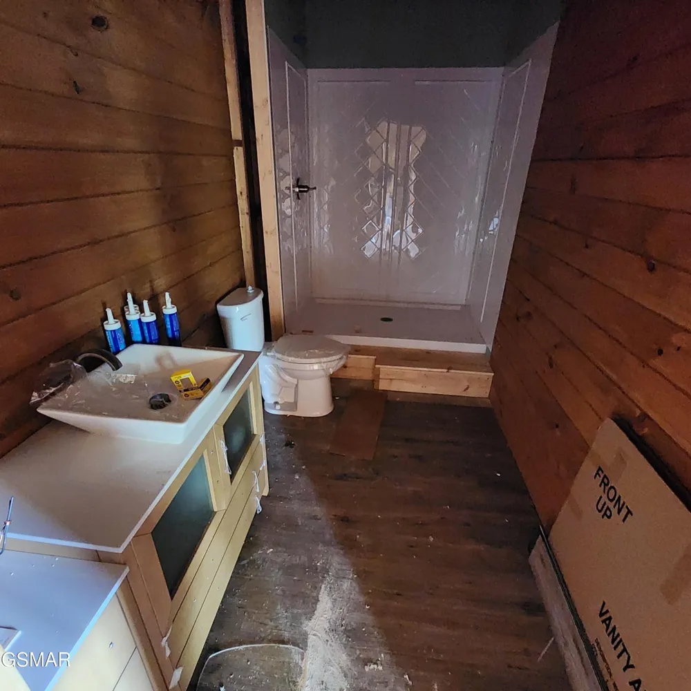 2065 Spurling Road Sevierville, TN 37876