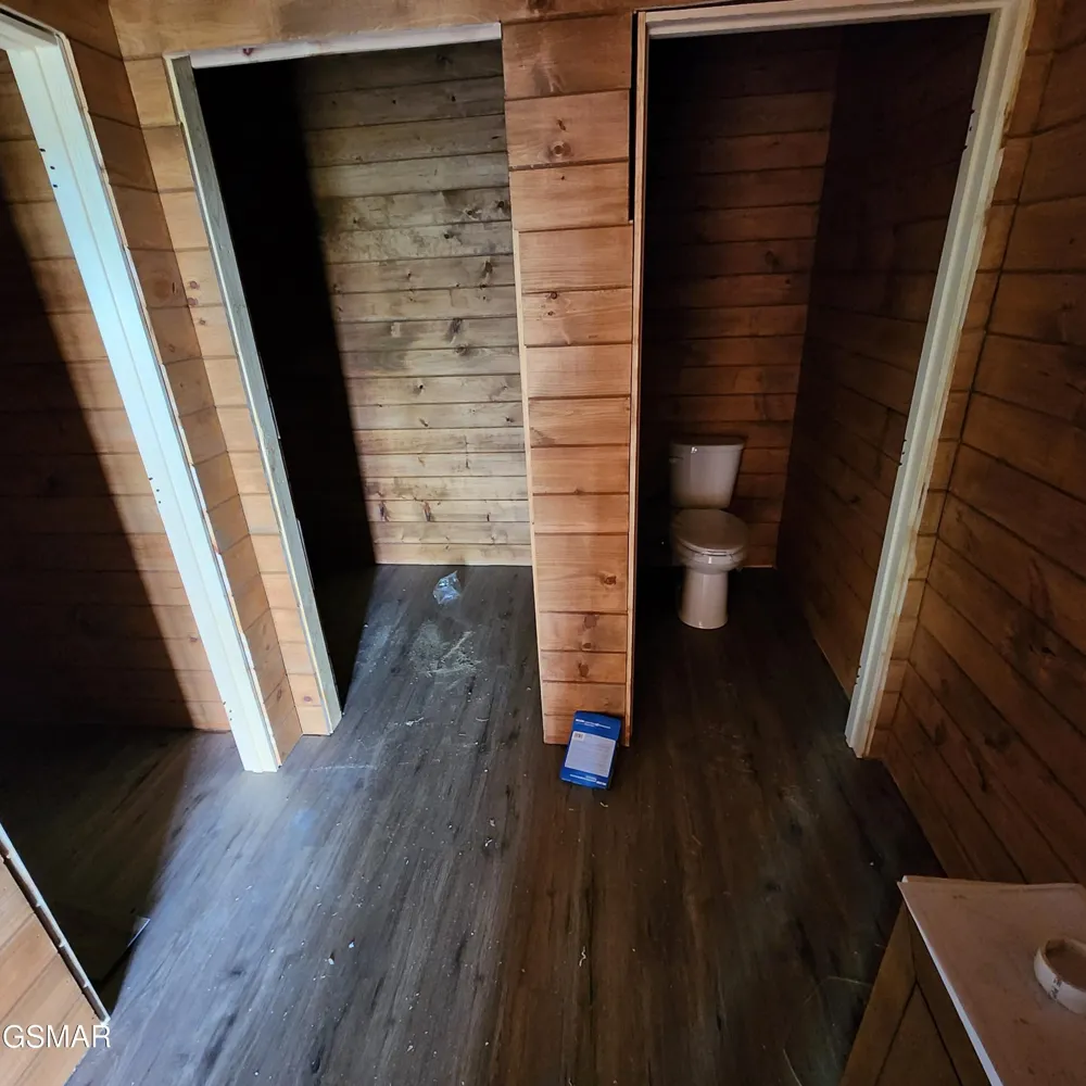 2065 Spurling Road Sevierville, TN 37876