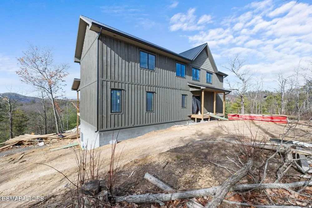 2065 Spurling Road Sevierville, TN 37876