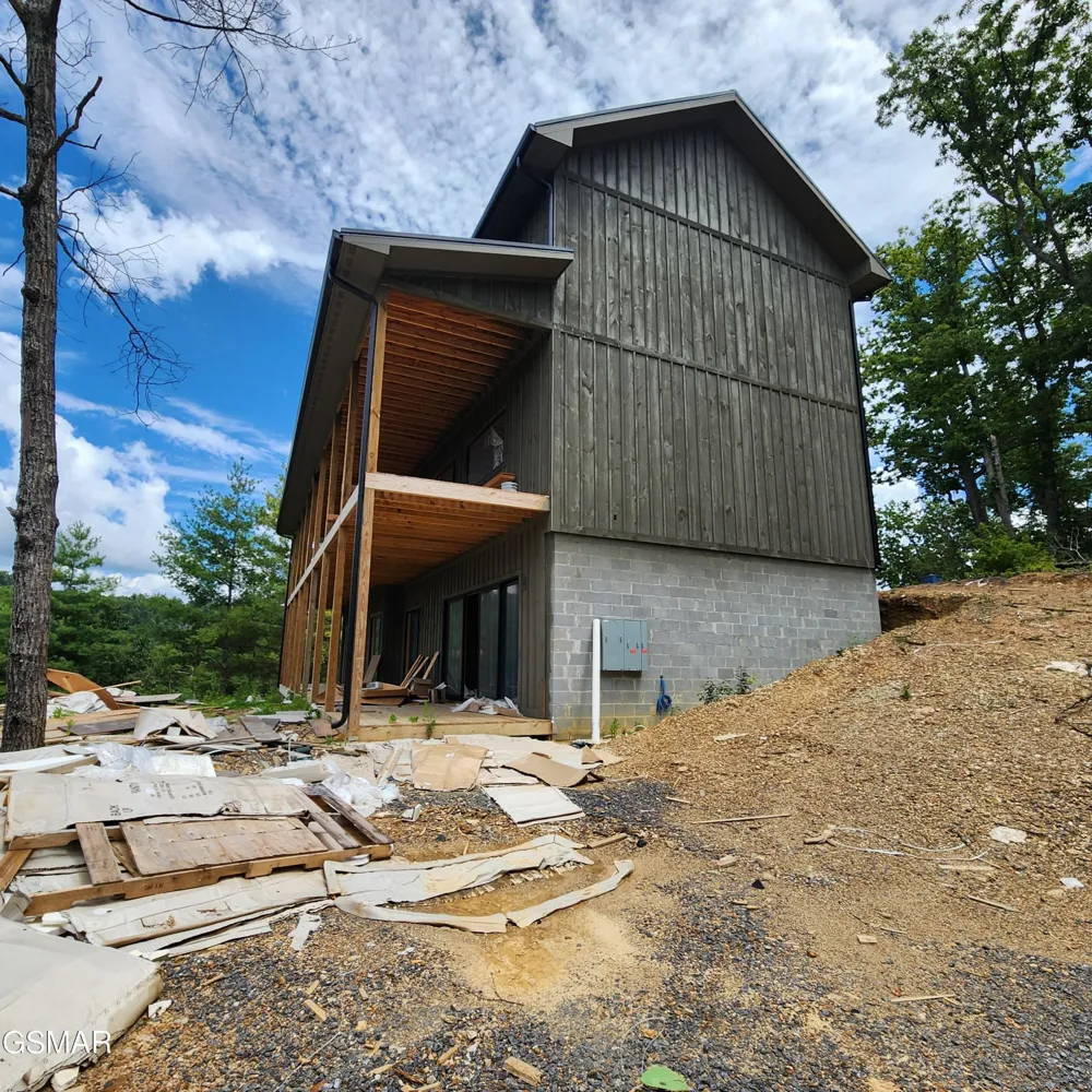 2065 Spurling Road Sevierville, TN 37876