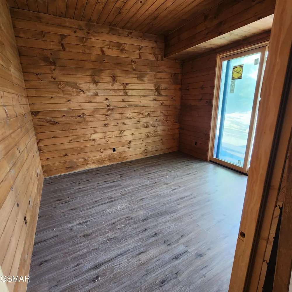2065 Spurling Road Sevierville, TN 37876