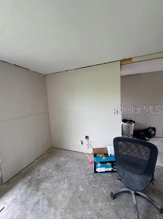 2014 TANGLEWOOD WAY NE St Petersburg, FL 33702