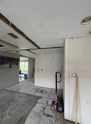 2014 TANGLEWOOD WAY NE St Petersburg, FL 33702