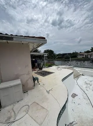 2014 TANGLEWOOD WAY NE St Petersburg, FL 33702