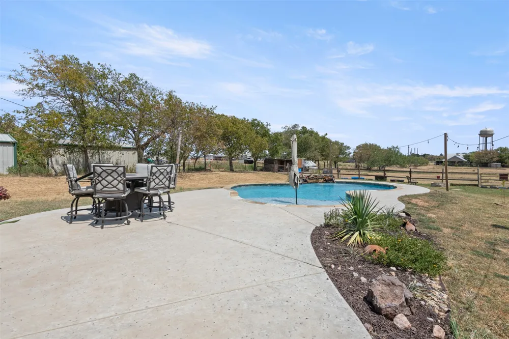 118 Fm 2450 Krum, TX 76249