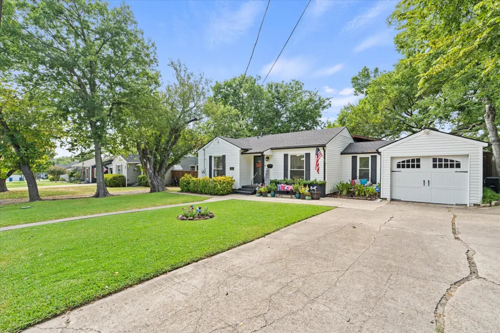 606 Storrs Street Rockwall, TX 75087