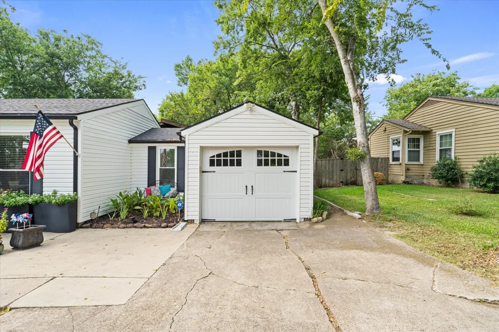 606 Storrs Street Rockwall, TX 75087