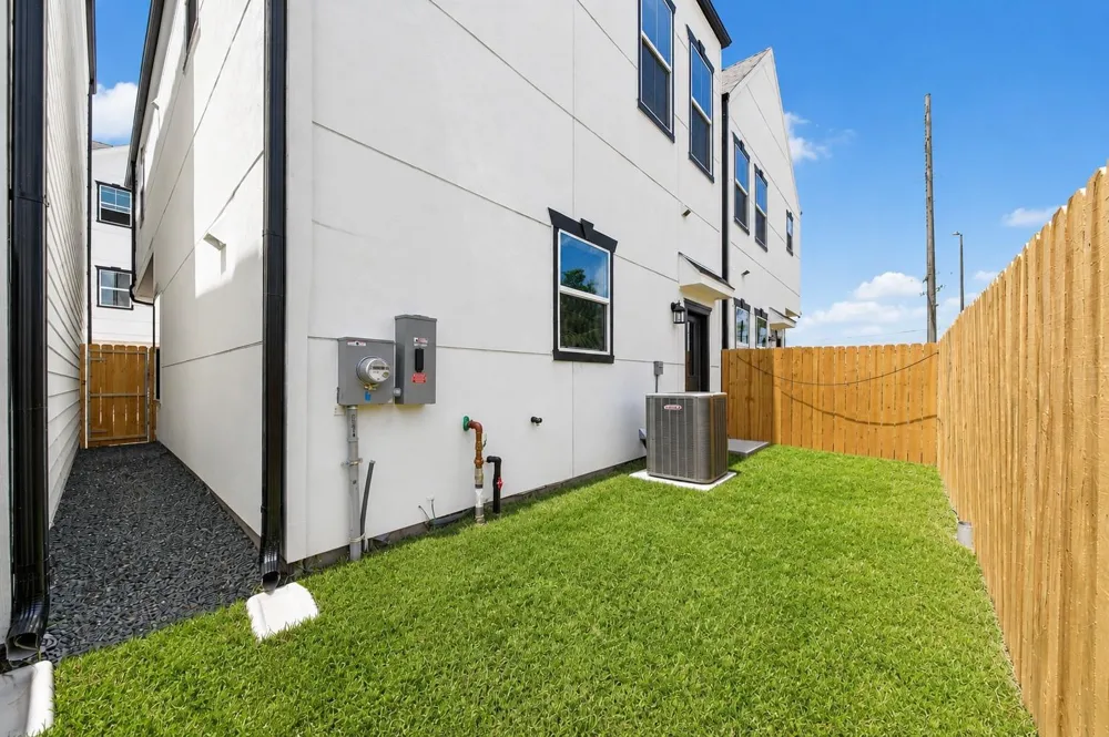 5518 Wheatley Street #B Houston, TX 77091