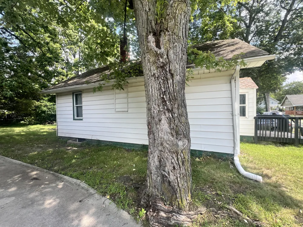 705 Poplar Street Niles, MI 49120