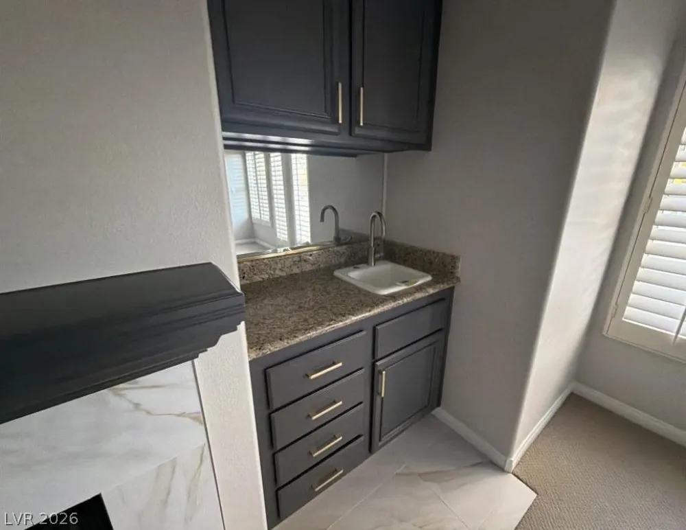 1800 Aztec Cliffs Court Las Vegas, NV 89128
