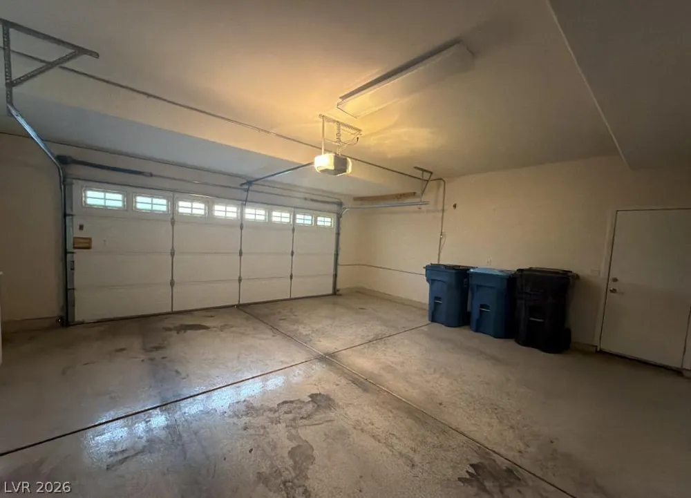 1800 Aztec Cliffs Court Las Vegas, NV 89128
