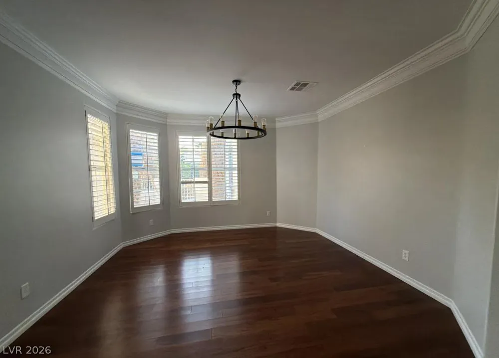 1800 Aztec Cliffs Court Las Vegas, NV 89128