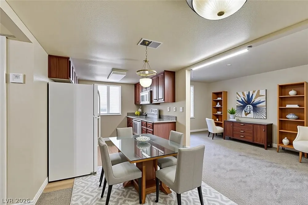 4450 Sandy River Drive #77 Las Vegas, NV 89103