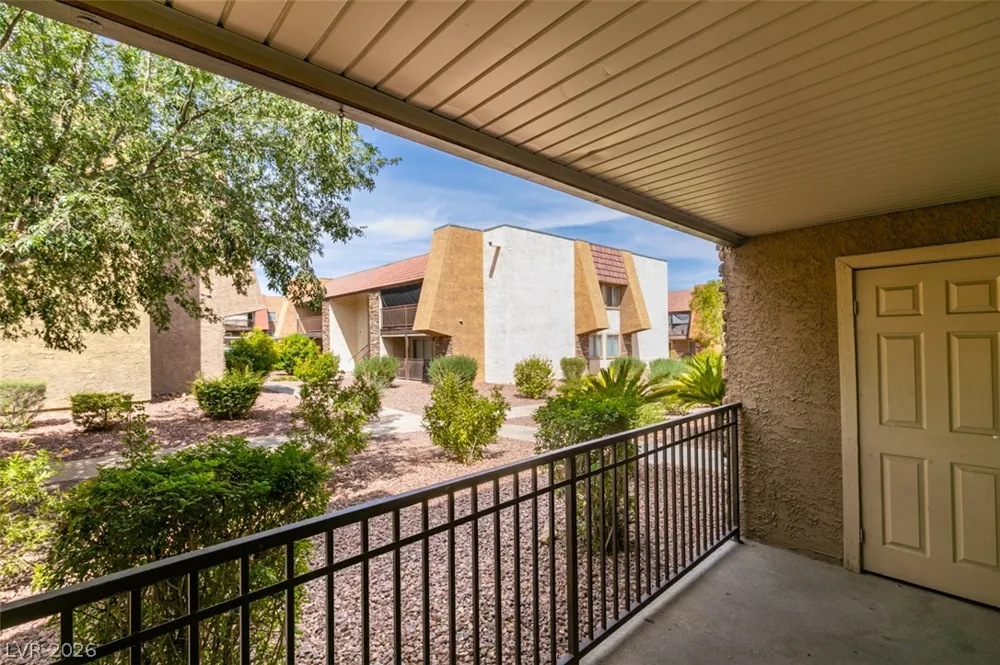 4450 Sandy River Drive #77 Las Vegas, NV 89103
