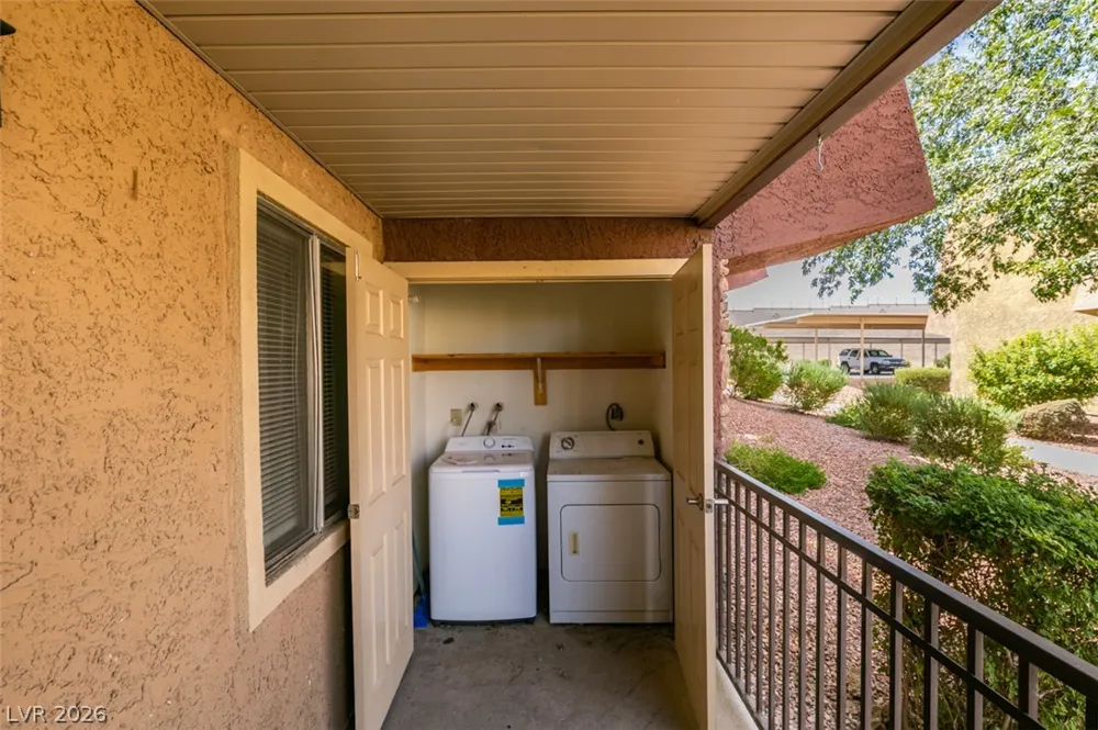 4450 Sandy River Drive #77 Las Vegas, NV 89103