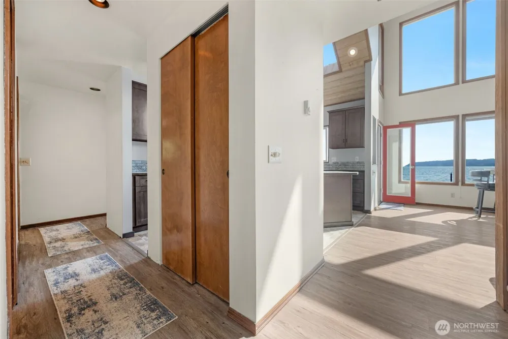 14 S Beach Drive #H Everett, WA 98206