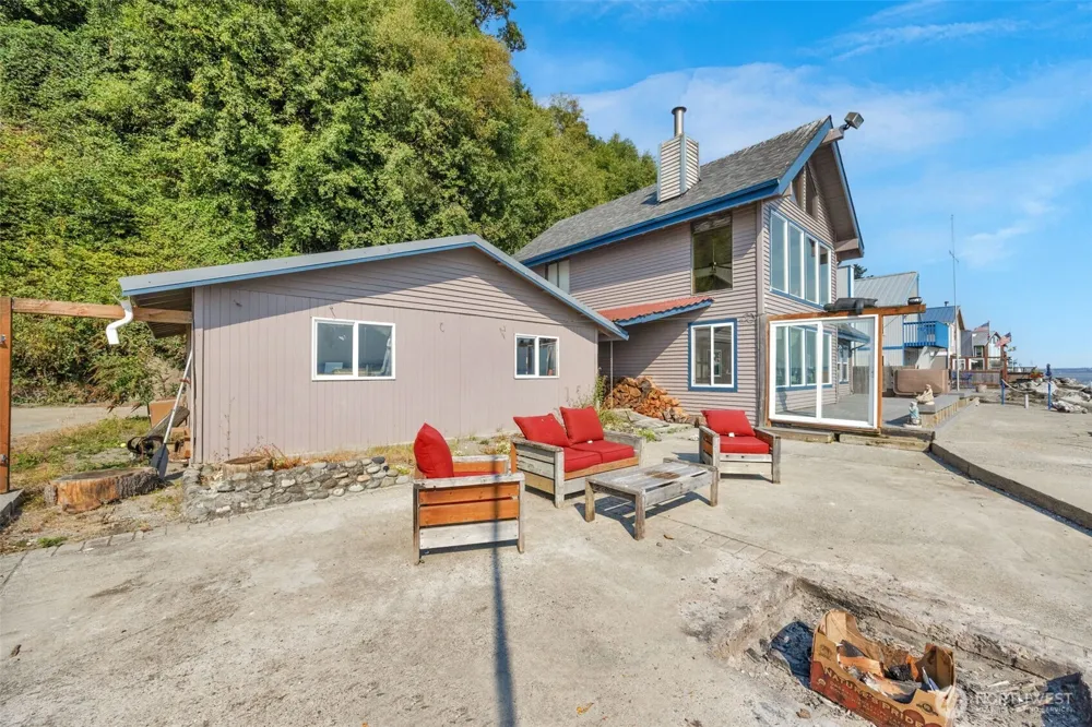 14 S Beach Drive #H Everett, WA 98206