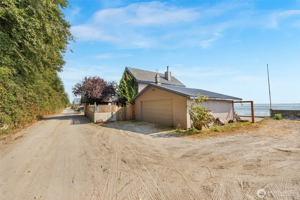 14 S Beach Drive #H Everett, WA 98206