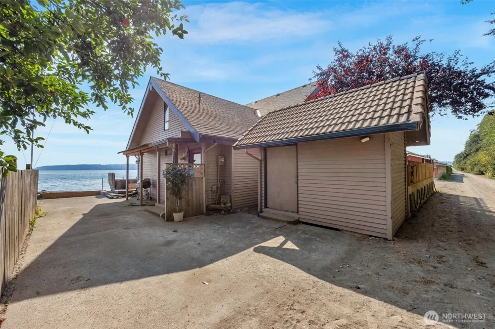 14 S Beach Drive #H Everett, WA 98206