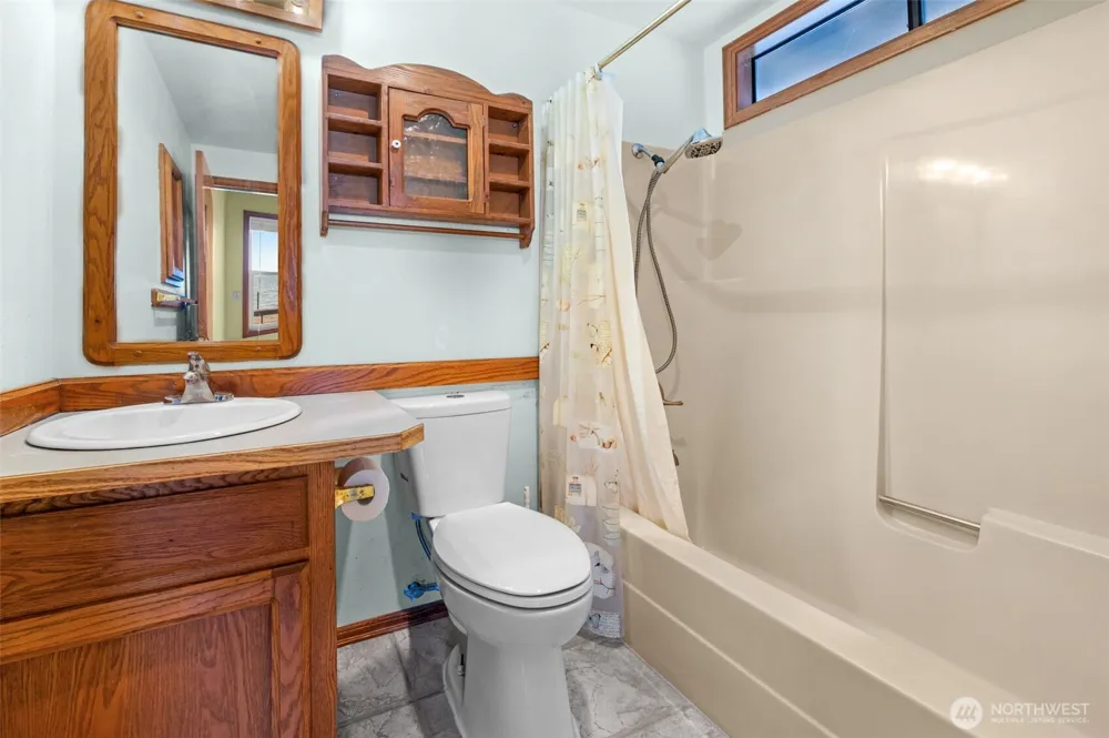 14 S Beach Drive #H Everett, WA 98206