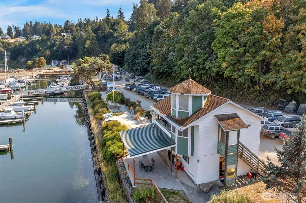 14 S Beach Drive #H Everett, WA 98206