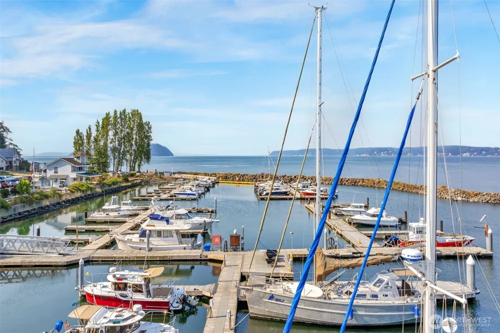 14 S Beach Drive #H Everett, WA 98206