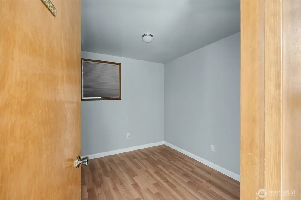 14 S Beach Drive #H Everett, WA 98206