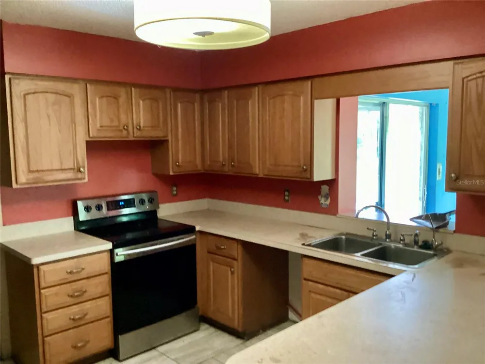 2804 61ST STREET E Palmetto, FL 34221
